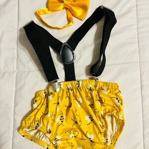 Bee birthday outfit